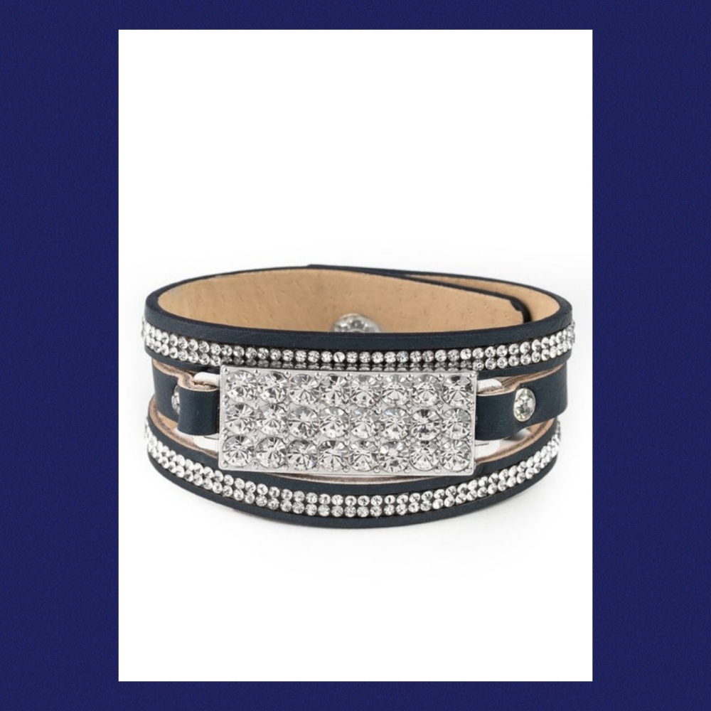 NWT Shockingly Sparkly Blue Urban Wrap Bracelet